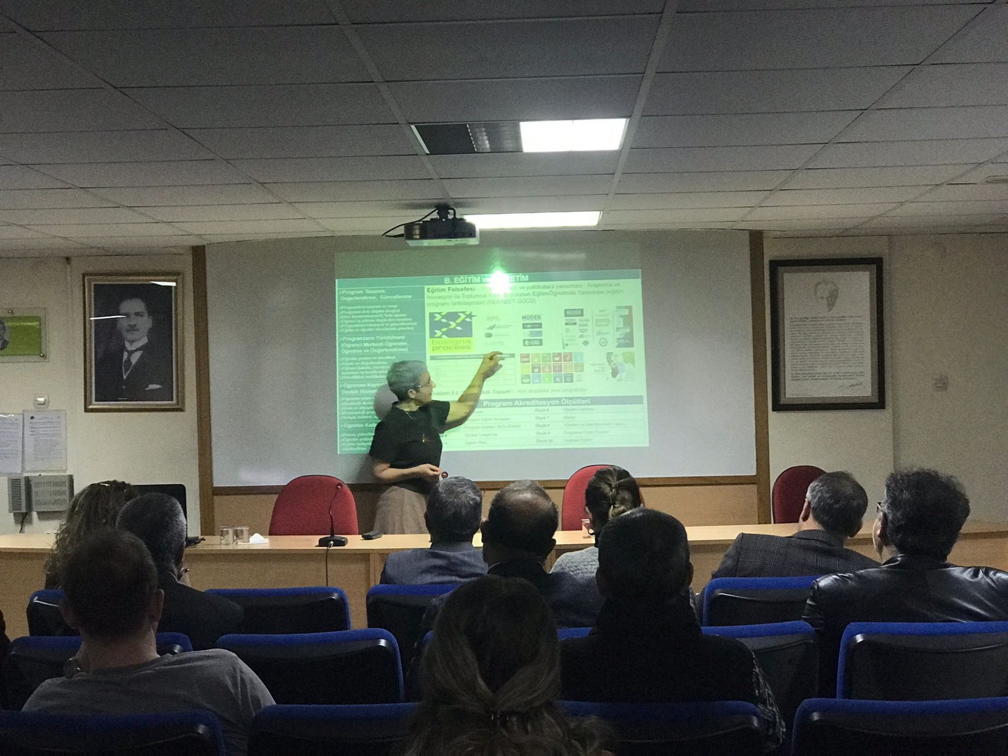 Fakültemizde Akreditasyon Bilgilendirme Toplantısı Yapıldı detayı için tıklayınız