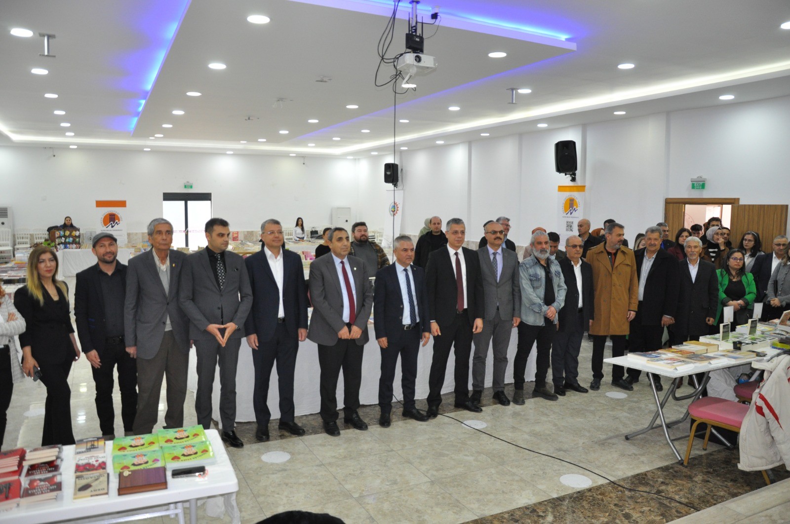 2. SİLİFKE KİTAP GÜNLERİ BAŞLADI detayı için tıklayınız