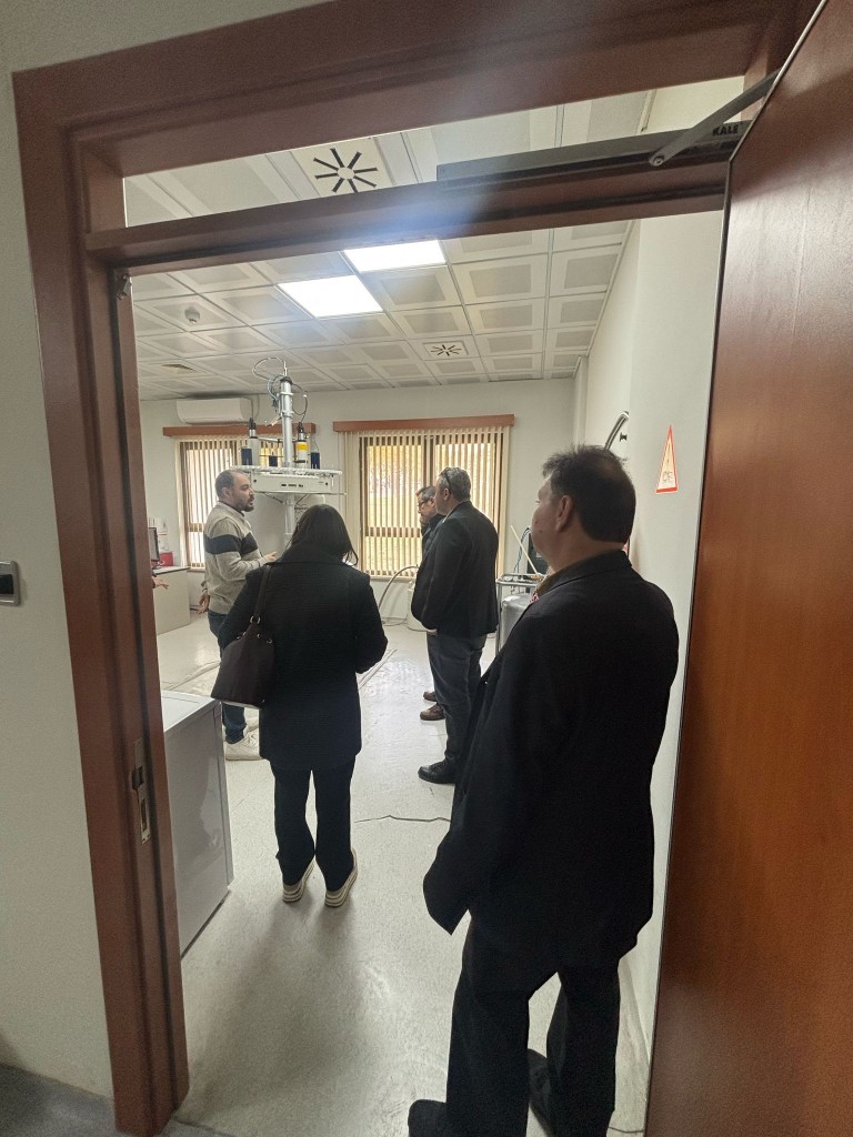 Adana Alparslan Türkeş Bilim ve Teknoloji Üniversitesi, İleri Teknolojiler Uygulama ve Araştırma Merkezinin MEiTAM'ı Ziyareti detayı için tıklayınız