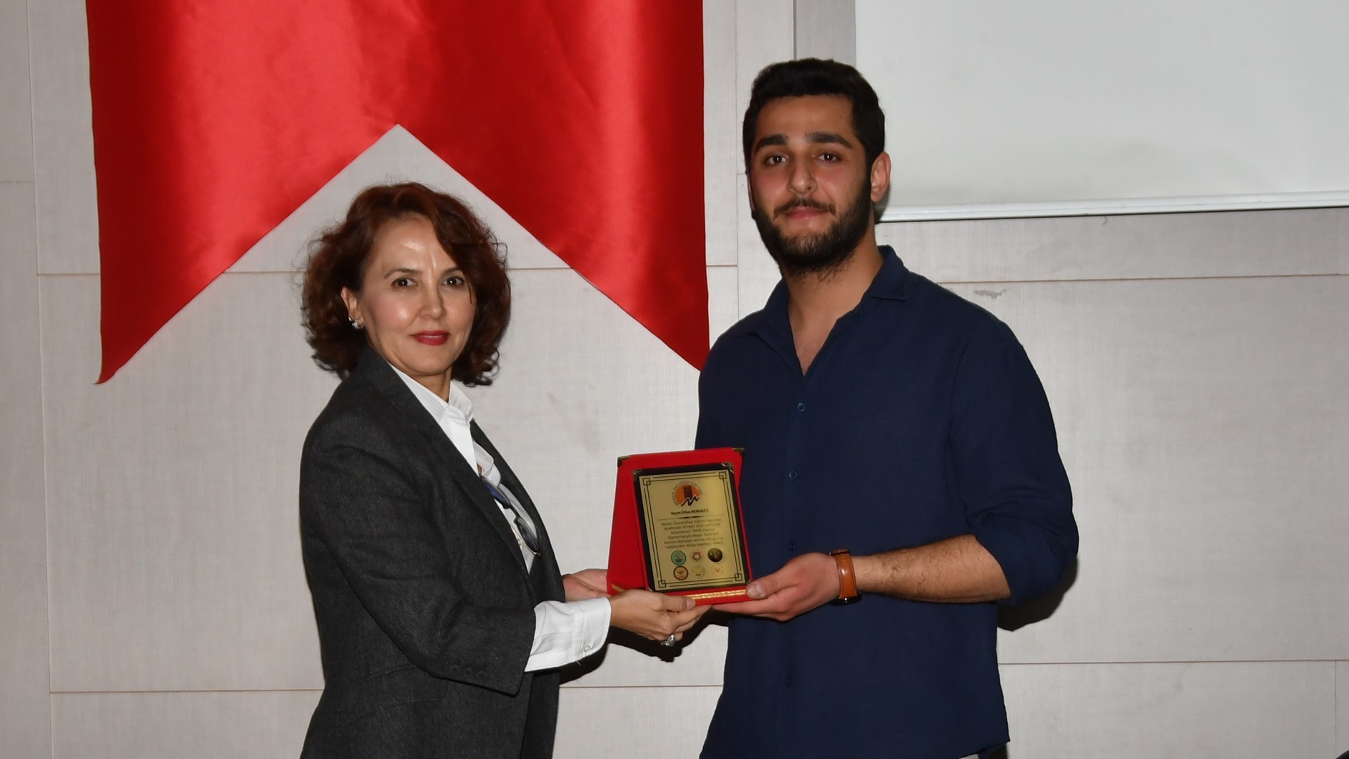 Türkiye 2'ncisi Mezunumuz İrfan Bereket Öğrencilerimizle Buluştu detayı için tıklayınız