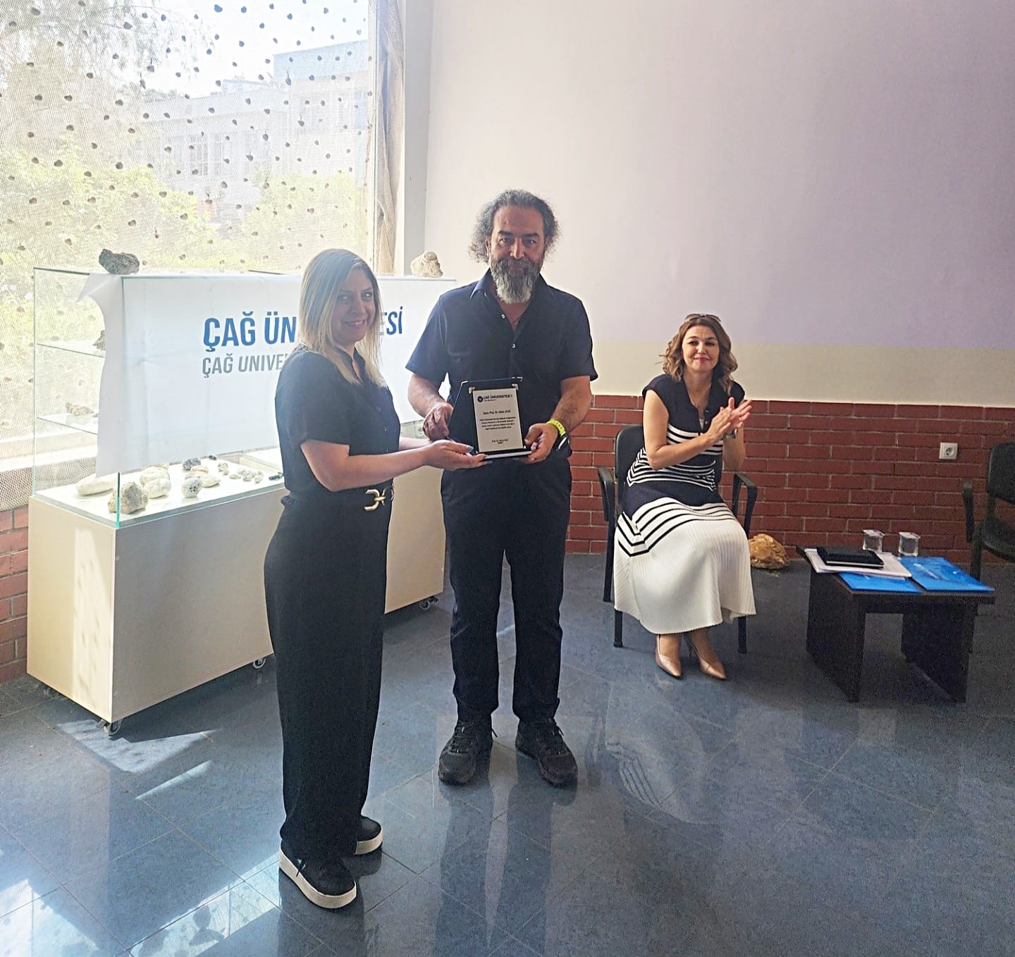 Deniz Canlıları Müzesi’nde “Sudaki Yaşamın Korunmasına Dair Hukuki Önlemler” Semineri Gerçekleştirildi detayı için tıklayınız