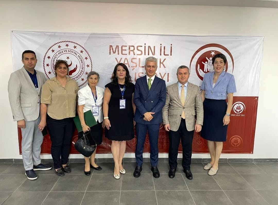 Hemşirelik Fakültesi Dekanı ve Yaşlılık Çalışmaları Koordinatörü Prof. Dr. Duygu VEFİKULUÇAY YILMAZ Mersin İl Yaşlı Çalıştayına Katıldı detayı için tıklayınız